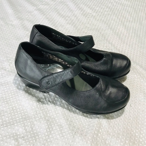 Dansko Mary Jane black size 40 or 9.5-10 - Picture 1 of 7